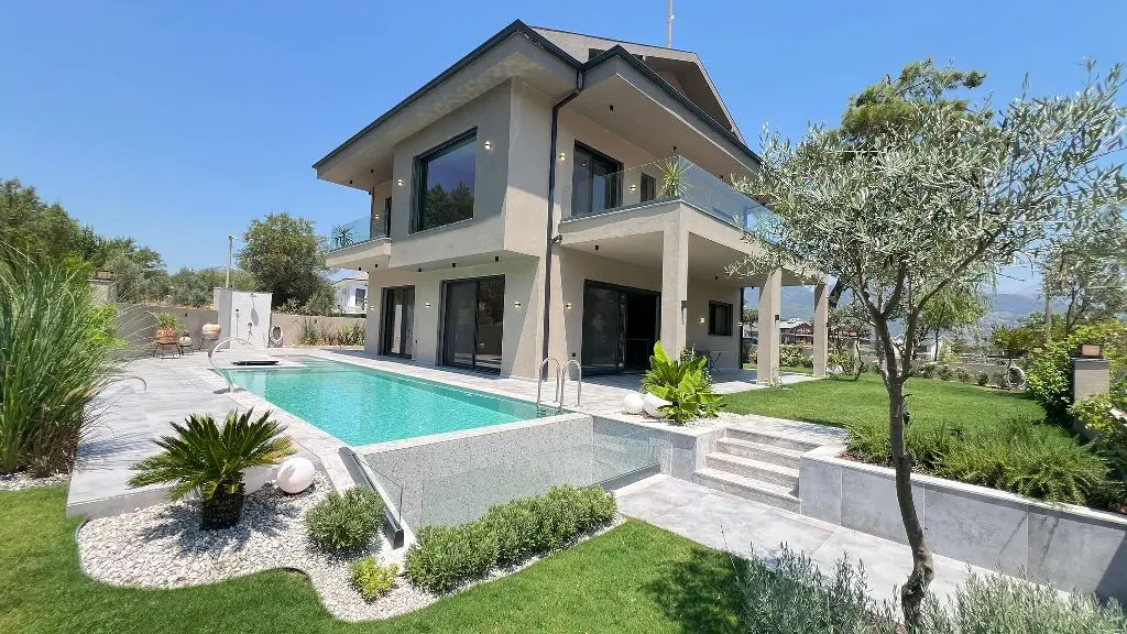 Villa in Uzumlu